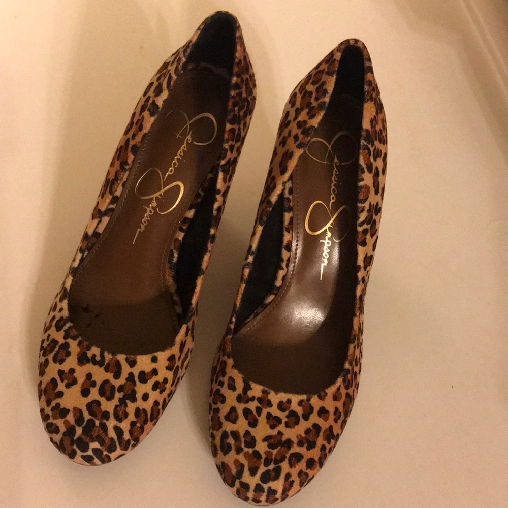 Shoes - Picture 2 of 5